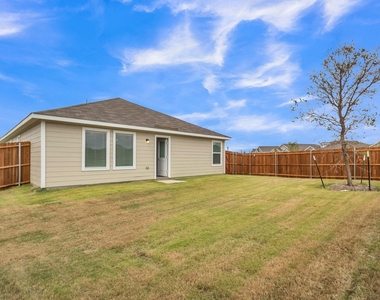 7904 Thornton Drive - Photo Thumbnail 33