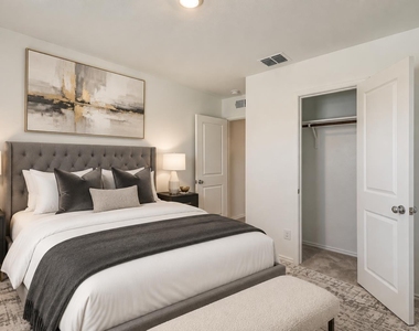 7904 Thornton Drive - Photo Thumbnail 23