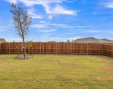 7904 Thornton Drive - Photo Thumbnail 34
