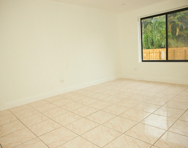 25 Ne 43rd Street - Photo Thumbnail 6