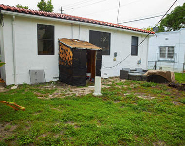 25 Ne 43rd Street - Photo Thumbnail 34