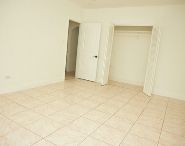 25 Ne 43rd Street - Photo Thumbnail 12