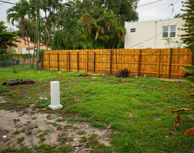 25 Ne 43rd Street - Photo Thumbnail 33