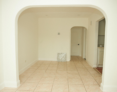 25 Ne 43rd Street - Photo Thumbnail 9