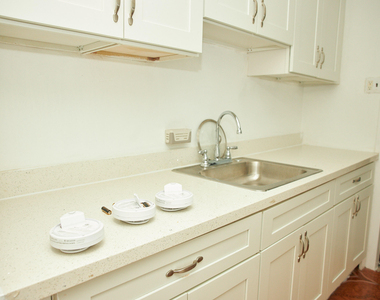 25 Ne 43rd Street - Photo Thumbnail 30