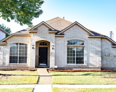 5521 Riverview Drive - Photo Thumbnail 1