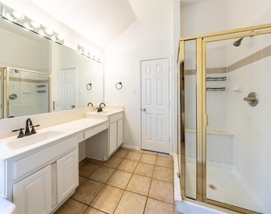 5708 Bedford Lane - Photo Thumbnail 20