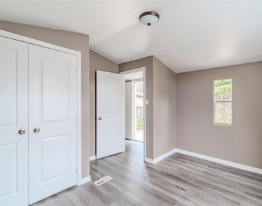 5641 Kimber Lane - Photo Thumbnail 14