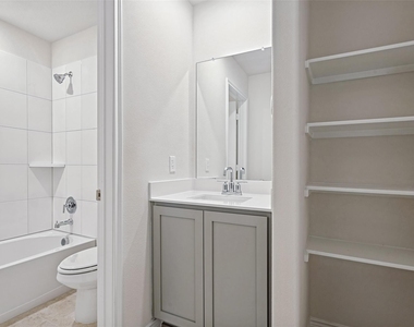 7322 Farmhouse Drive - Photo Thumbnail 20