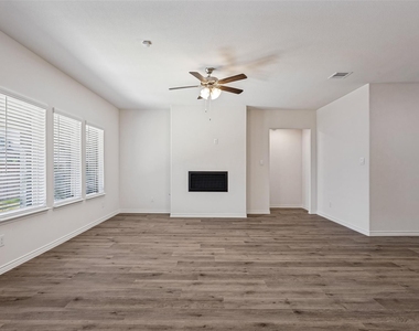 7322 Farmhouse Drive - Photo Thumbnail 3