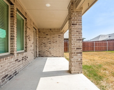 7322 Farmhouse Drive - Photo Thumbnail 23