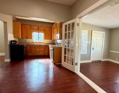 310 W Church Street - Photo Thumbnail 6