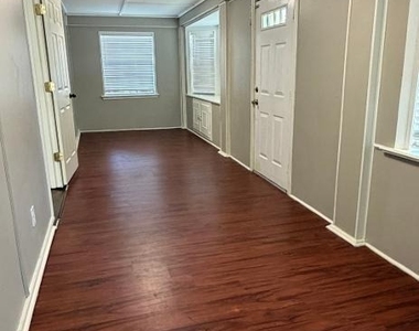 310 W Church Street - Photo Thumbnail 20