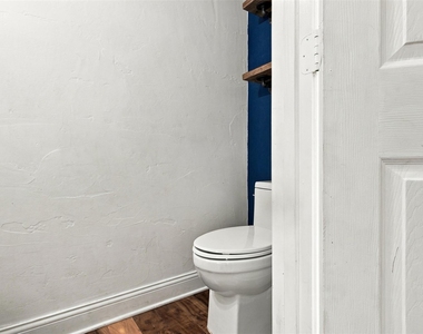 2419 Pheasant Run - Photo Thumbnail 11