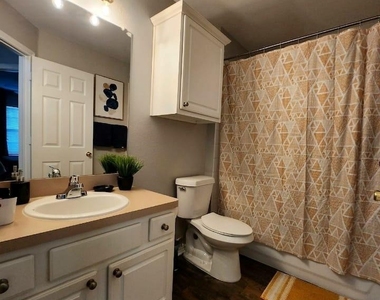 8799 Holly Street - Photo Thumbnail 24