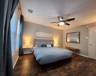8799 Holly Street - Photo Thumbnail 18