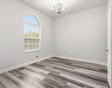 1820 Fountain Vista View - Photo Thumbnail 25