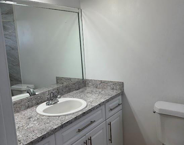 1440 Miami Road - Photo Thumbnail 7
