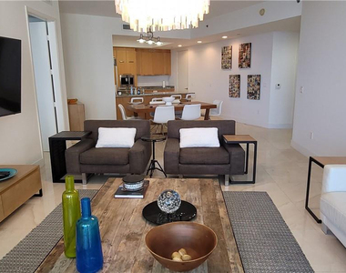 15901 Collins Avenue - Photo Thumbnail 1