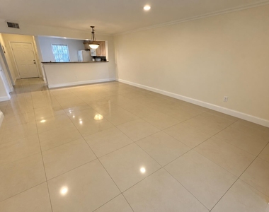 1400 Nw 45th Street - Photo Thumbnail 2