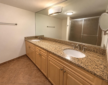 1400 Nw 45th Street - Photo Thumbnail 6