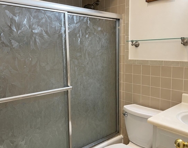 6421 Mullin Street - Photo Thumbnail 14