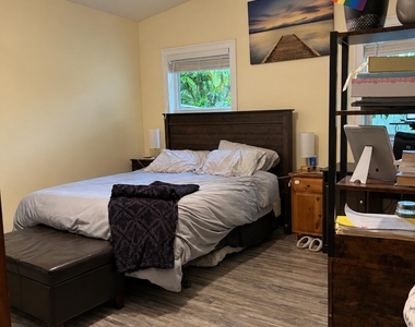 6421 Mullin Street - Photo Thumbnail 17