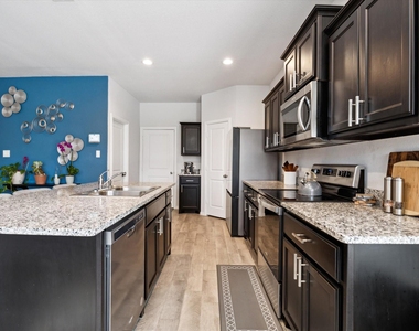 765 Beebrush Drive - Photo Thumbnail 14