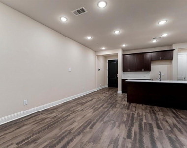 207 Congaree Road - Photo Thumbnail 2