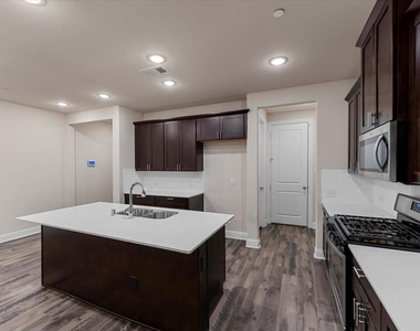 207 Congaree Road - Photo Thumbnail 5