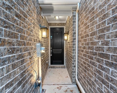 207 Congaree Road - Photo Thumbnail 1
