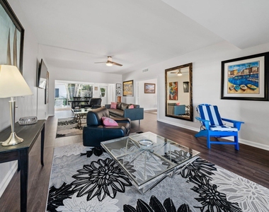 130 Yacht Club Drive - Photo Thumbnail 3