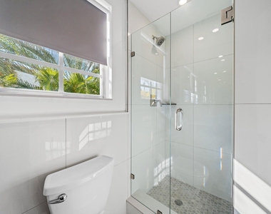 130 Yacht Club Drive - Photo Thumbnail 20