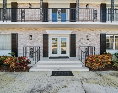 130 Yacht Club Drive - Photo Thumbnail 1