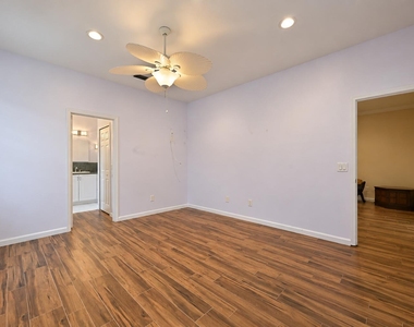 545 Nw Portofino Lane - Photo Thumbnail 18