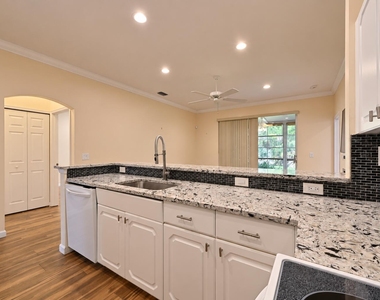 545 Nw Portofino Lane - Photo Thumbnail 12