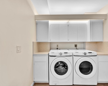 3650 Whitehall Drive - Photo Thumbnail 18