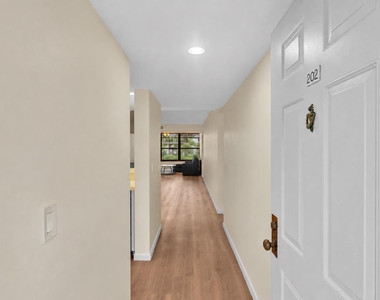 3650 Whitehall Drive - Photo Thumbnail 3