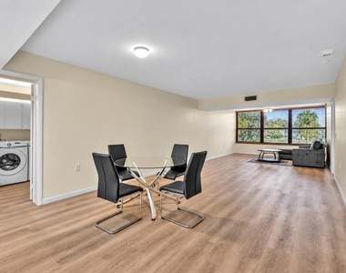 3650 Whitehall Drive - Photo Thumbnail 12