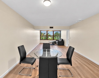 3650 Whitehall Drive - Photo Thumbnail 20