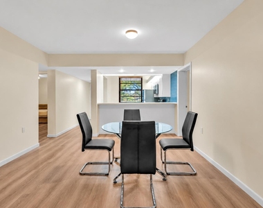 3650 Whitehall Drive - Photo Thumbnail 15