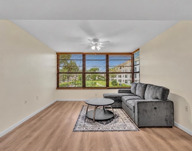 3650 Whitehall Drive - Photo Thumbnail 23