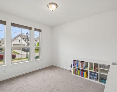 3014 Campbell Drive - Photo Thumbnail 16