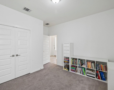 3014 Campbell Drive - Photo Thumbnail 17