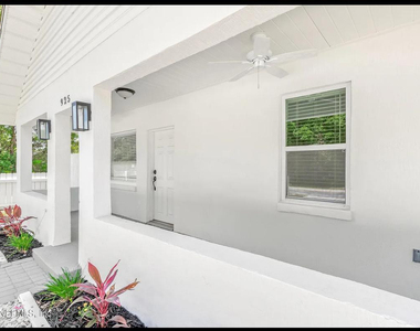 925 S St. John Street - Photo Thumbnail 1