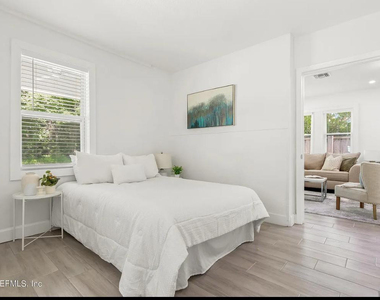 925 S St. John Street - Photo Thumbnail 15