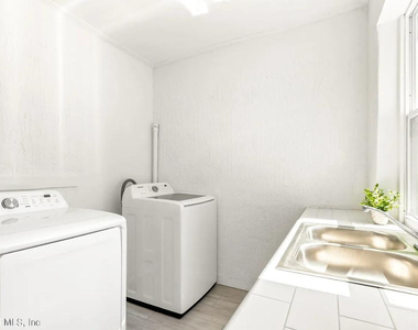 925 S St. John Street - Photo Thumbnail 20