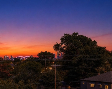 710 W 10th Street - Photo Thumbnail 27