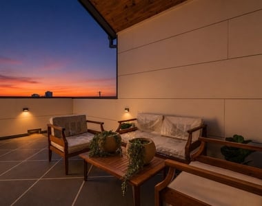 710 W 10th Street - Photo Thumbnail 26