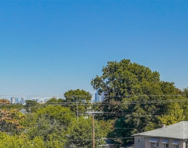 710 W 10th Street - Photo Thumbnail 17